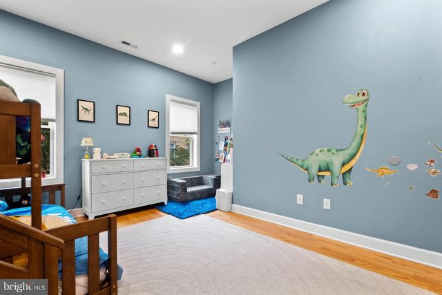 2136 CARPENTER ST, Philadelphia, PA 19146