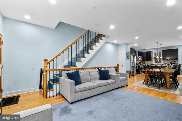 2136 CARPENTER ST, Philadelphia, PA 19146
