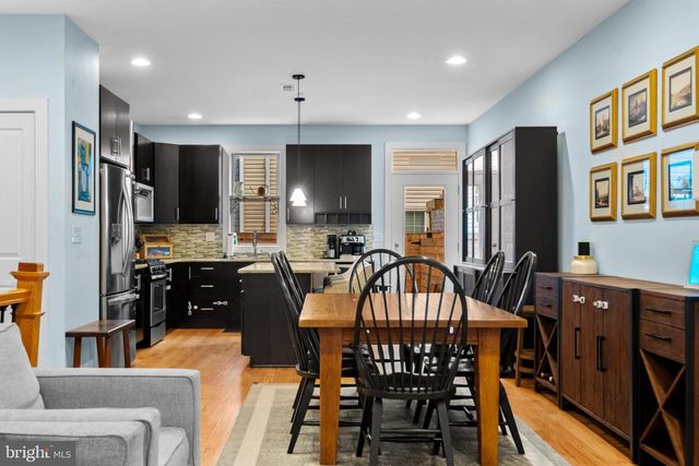 2136 CARPENTER ST, Philadelphia, PA 19146