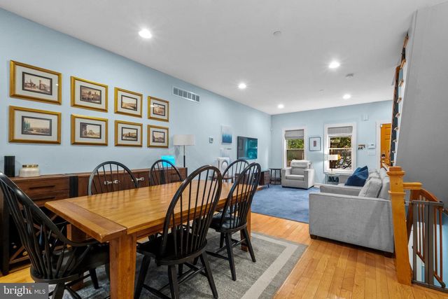 2136 CARPENTER ST, Philadelphia, PA 19146