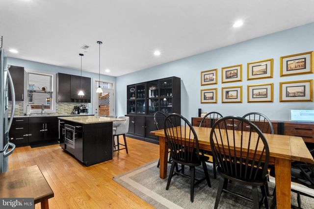 2136 CARPENTER ST, Philadelphia, PA 19146
