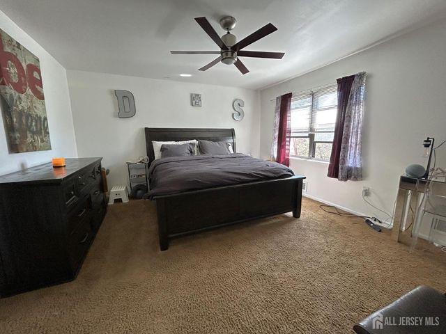 4905 North Oaks Boulevard, North Brunswick, NJ 08902