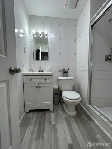 4905 North Oaks Boulevard, North Brunswick, NJ 08902