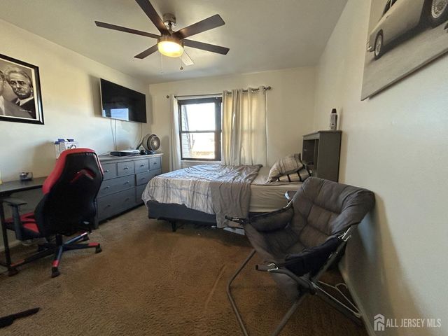 4905 North Oaks Boulevard, North Brunswick, NJ 08902