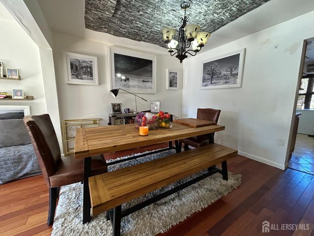 4905 North Oaks Boulevard, North Brunswick, NJ 08902