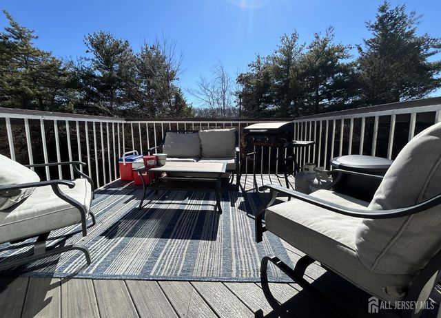 4905 North Oaks Boulevard, North Brunswick, NJ 08902