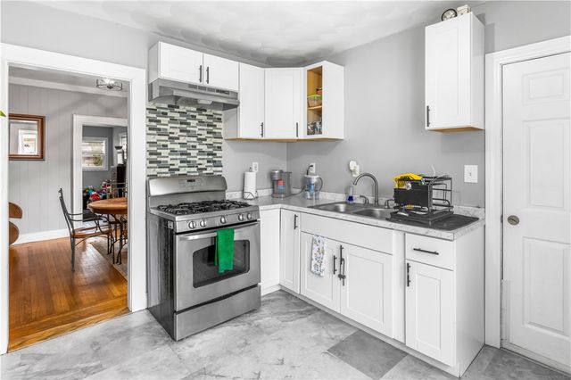 18 Berkley Street, Providence, RI 02908