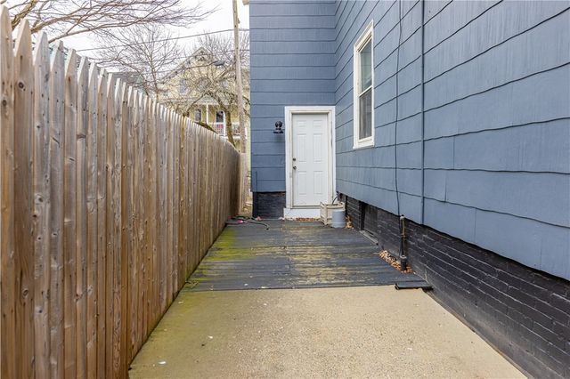 18 Berkley Street, Providence, RI 02908