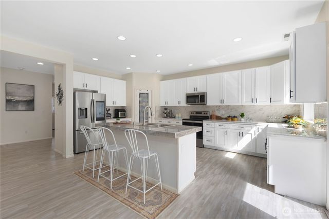 38030 41st Place S, Auburn, WA 98001