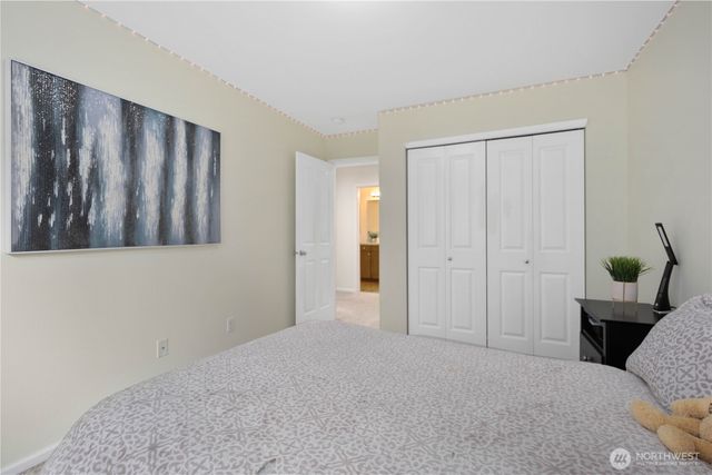 38030 41st Place S, Auburn, WA 98001
