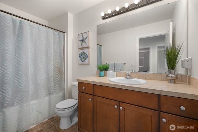 38030 41st Place S, Auburn, WA 98001