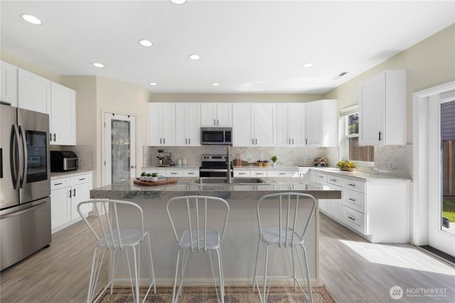 38030 41st Place S, Auburn, WA 98001