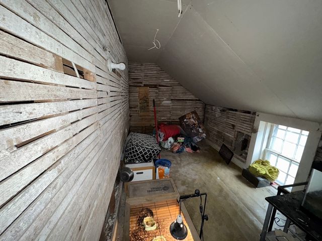 163 Bridge St, Gardner, MA 01440