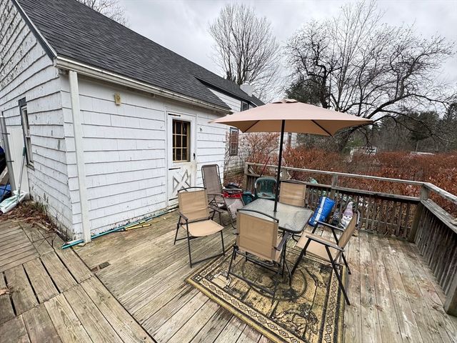 163 Bridge St, Gardner, MA 01440