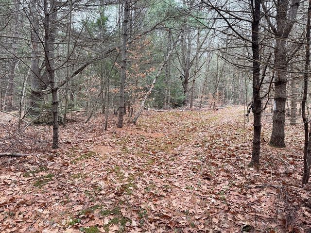 163 Bridge St, Gardner, MA 01440