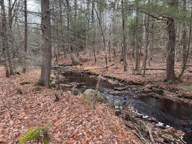 163 Bridge St, Gardner, MA 01440