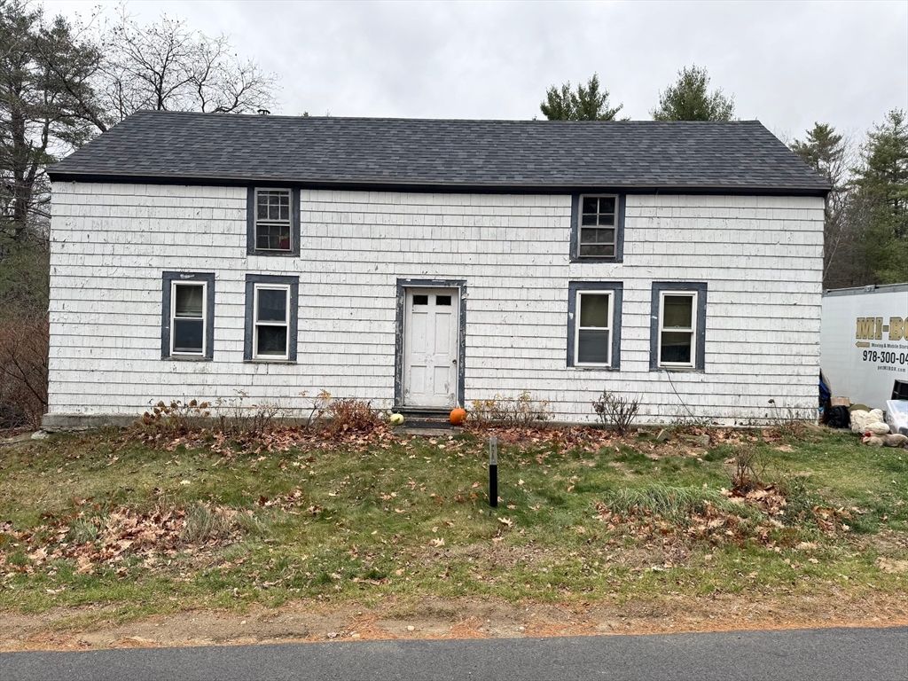 163 Bridge St, Gardner, MA 01440