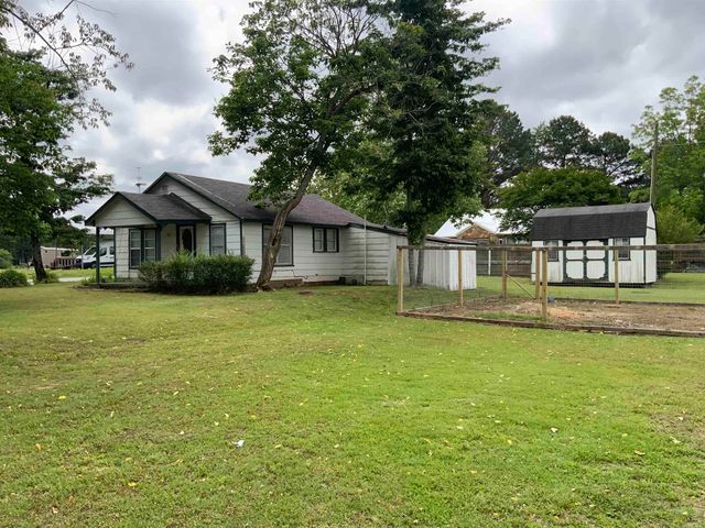 12 Church St, Guy, AR 72061