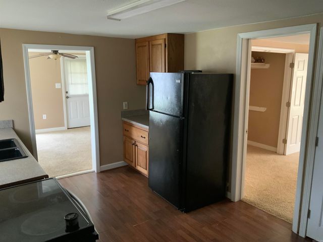 12 Church St, Guy, AR 72061