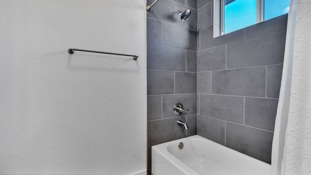 1805 Sunset Street SE, Albuquerque, NM 87123