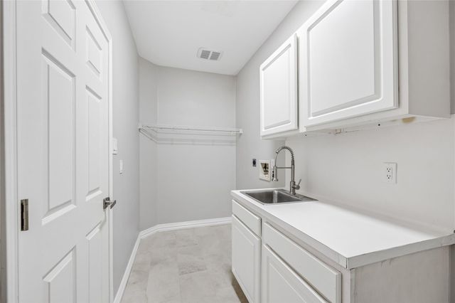 9806 Tanager Lane, Conroe, TX 77385