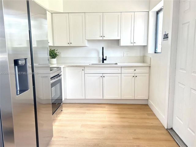 808 45th Street, West Palm Beach, FL 33407