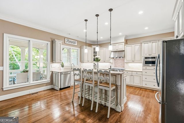 1056 Bluffhaven Way, Brookhaven, GA 30319