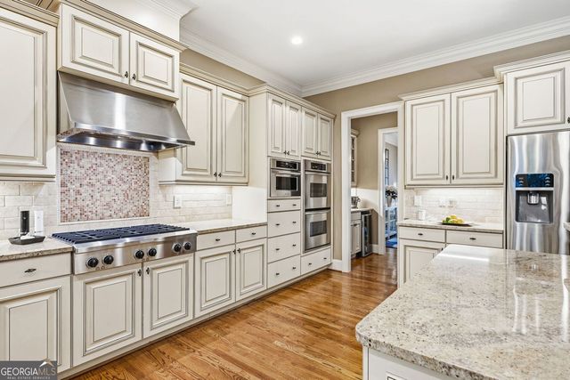 1056 Bluffhaven Way, Brookhaven, GA 30319