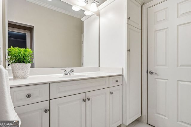 1056 Bluffhaven Way, Brookhaven, GA 30319