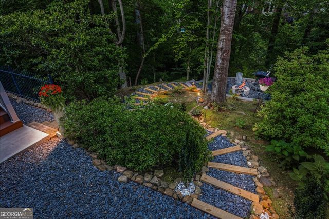 1056 Bluffhaven Way, Brookhaven, GA 30319