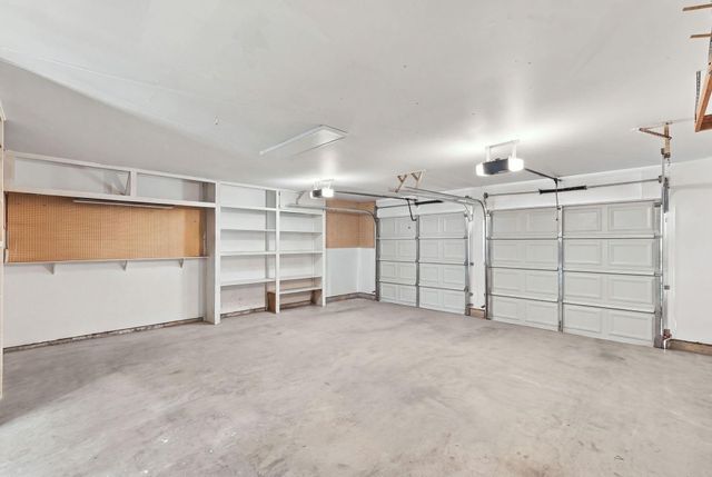 1704 S 1st Street, Conroe, TX 77301