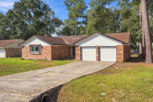 1704 S 1st Street, Conroe, TX 77301