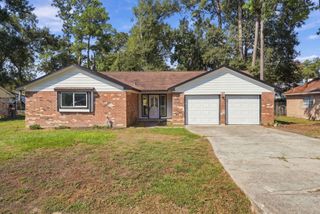 1704 S 1st Street, Conroe, TX 77301