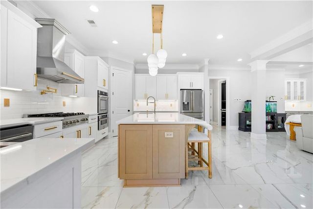 5955 Pennant Lane, Suwanee, GA 30024