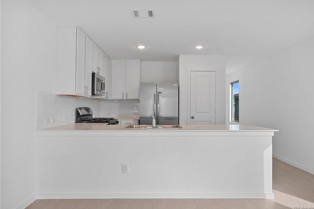 7316 Green Sapphire, San Antonio, TX 78263