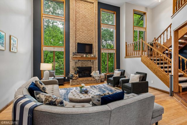 13789 Guild Avenue, Apple Valley, MN 55124