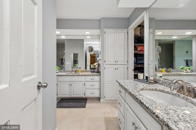 13789 Guild Avenue, Apple Valley, MN 55124