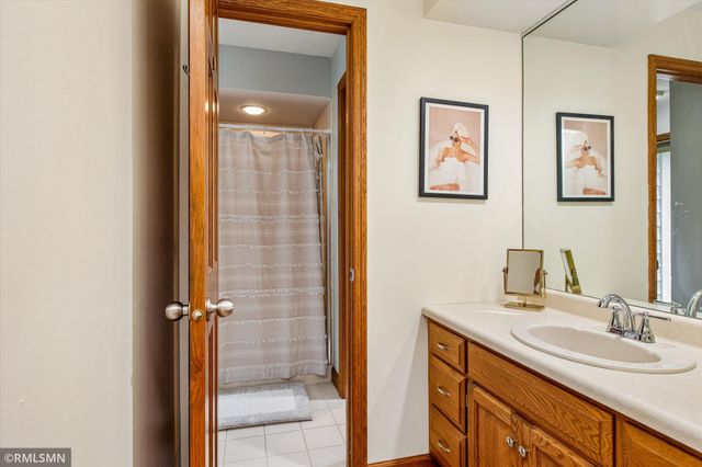 13789 Guild Avenue, Apple Valley, MN 55124