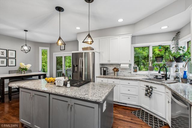 13789 Guild Avenue, Apple Valley, MN 55124
