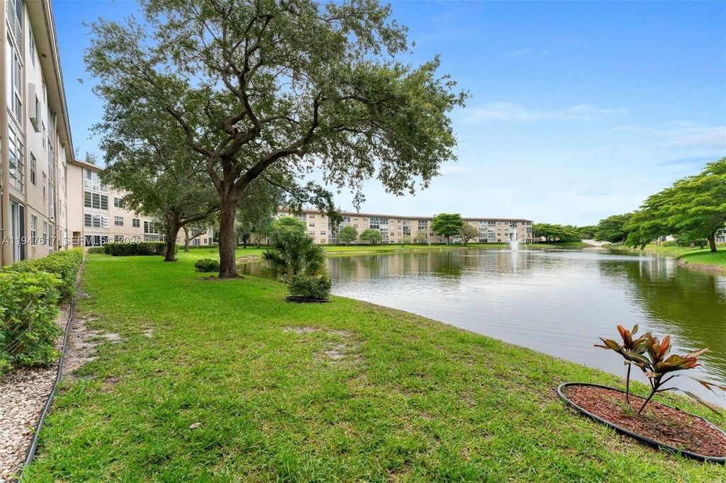 1704 Andros Isle C2, Coconut Creek, FL 33066