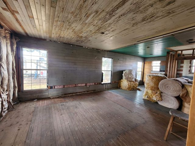 2002 South Bayou Drive, Golden Meadow, LA 70357