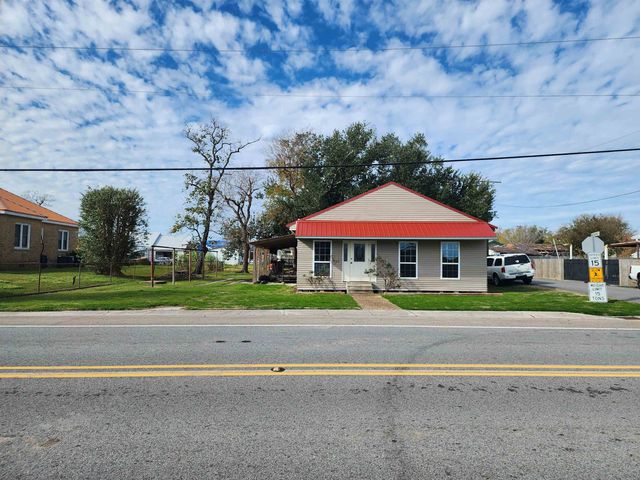 2002 South Bayou Drive, Golden Meadow, LA 70357