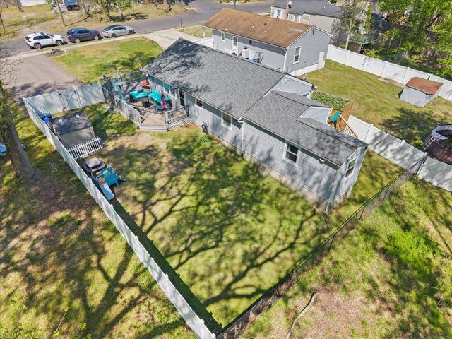 3 CROSS RD, Pine Hill, NJ 08021