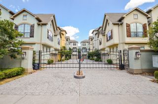 2217 Nantucket Drive, Houston, TX 77057