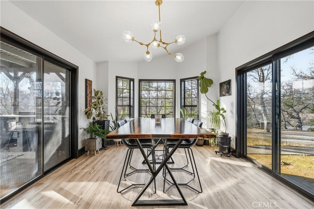 Image 12 of property listing at 14395 Del Oro Court, Red Bluff, CA 96080