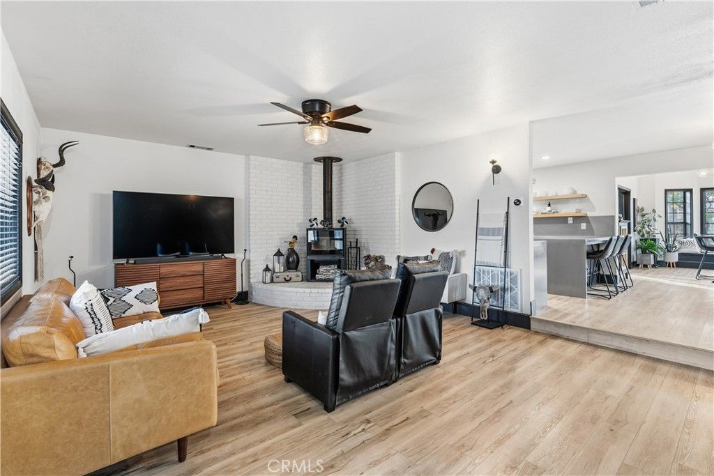 Image 4 of property listing at 14395 Del Oro Court, Red Bluff, CA 96080