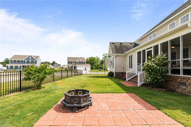 110 Lands End DR, Elizabeth City, NC 27909