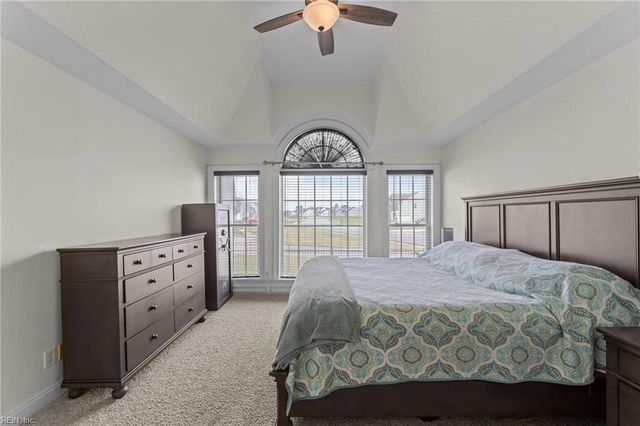 110 Lands End DR, Elizabeth City, NC 27909