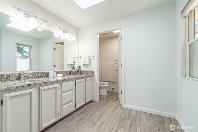 1128 57th Place SE, Auburn, WA 98092