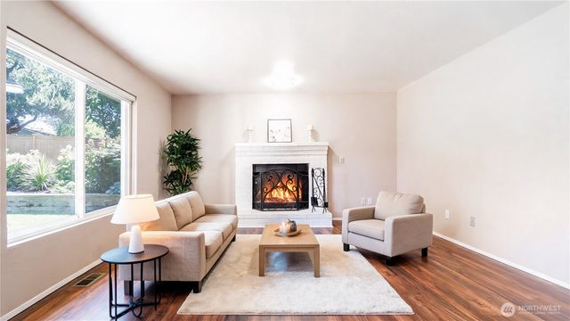1128 57th Place SE, Auburn, WA 98092